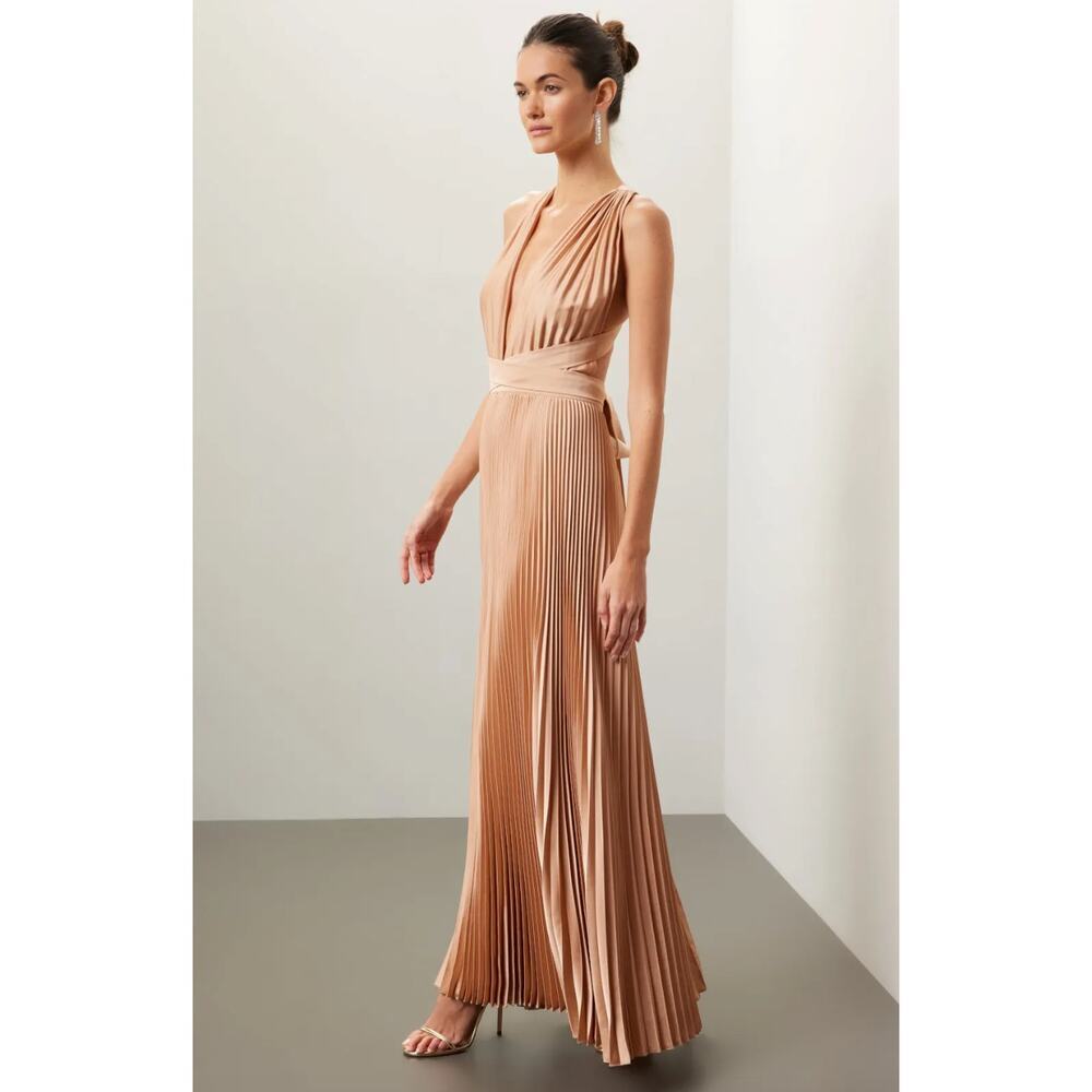 L'IDÉE Moderniste Gold Gown